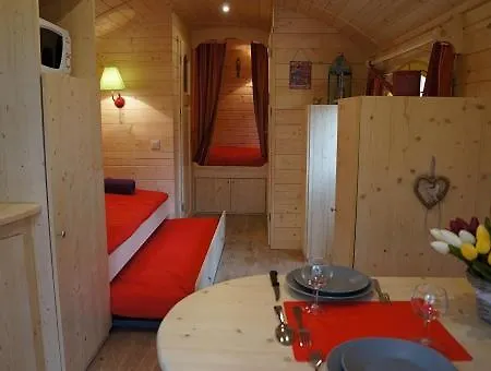 Du Val De L'eyre Campsite *