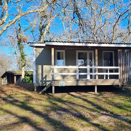 Du Val De L'eyre Salles (Gironde)