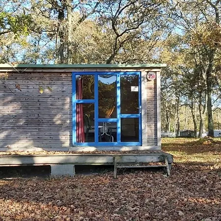 Campsite Du Val De L'eyre Salles (Gironde)