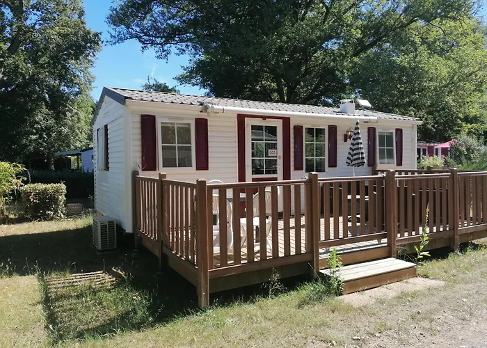 营地 Du Val De L'eyre 萨莱