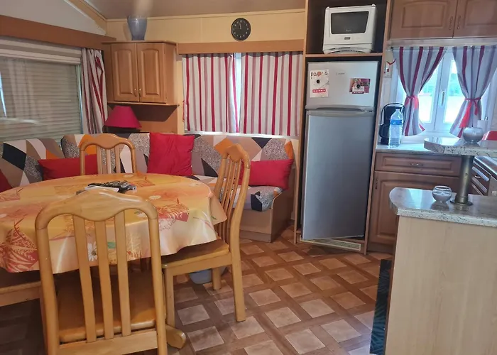 Du Val De L'eyre 萨莱