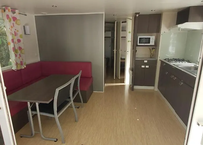 营地 Du Val De L'eyre